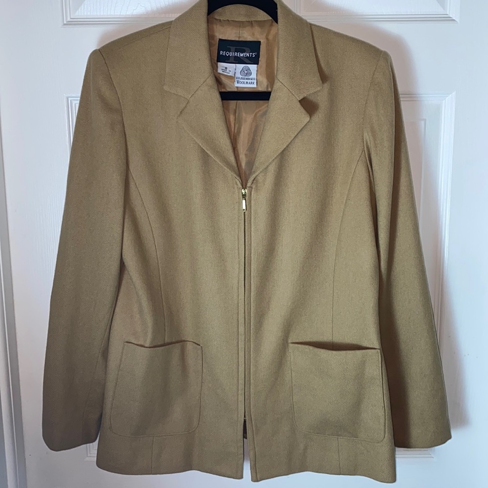 Requirements Jacket 100% Pure New Wool Woolmark Camel Zip Up Pockets Sz 8